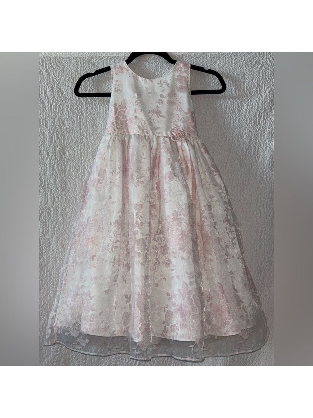 PERFECTL” DRESSED Sleeveless Multi Layer Floral Print Overlay Maxi Dress